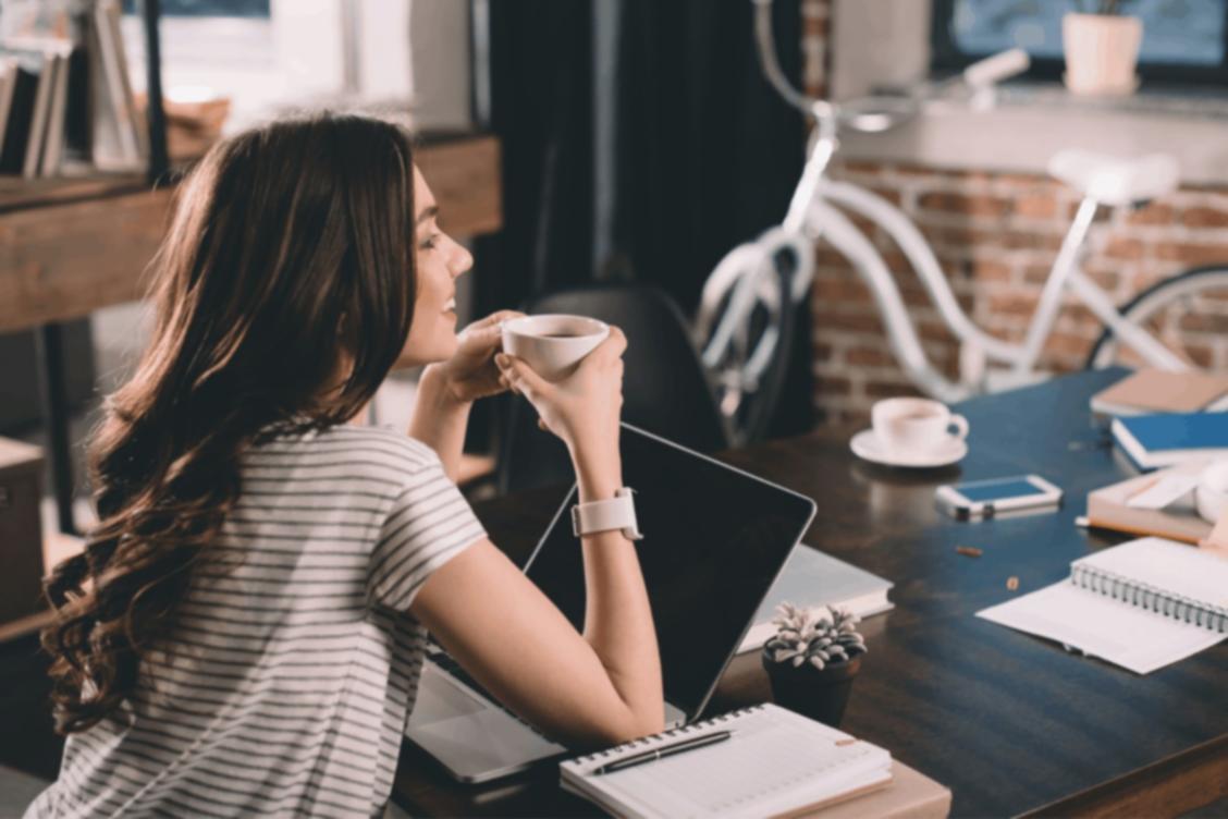 Tableaux et graphiques d'analyse financière détaillée